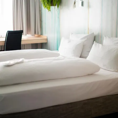 מלון Abalon Ideal 3*