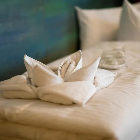 מלון Abalon Ideal